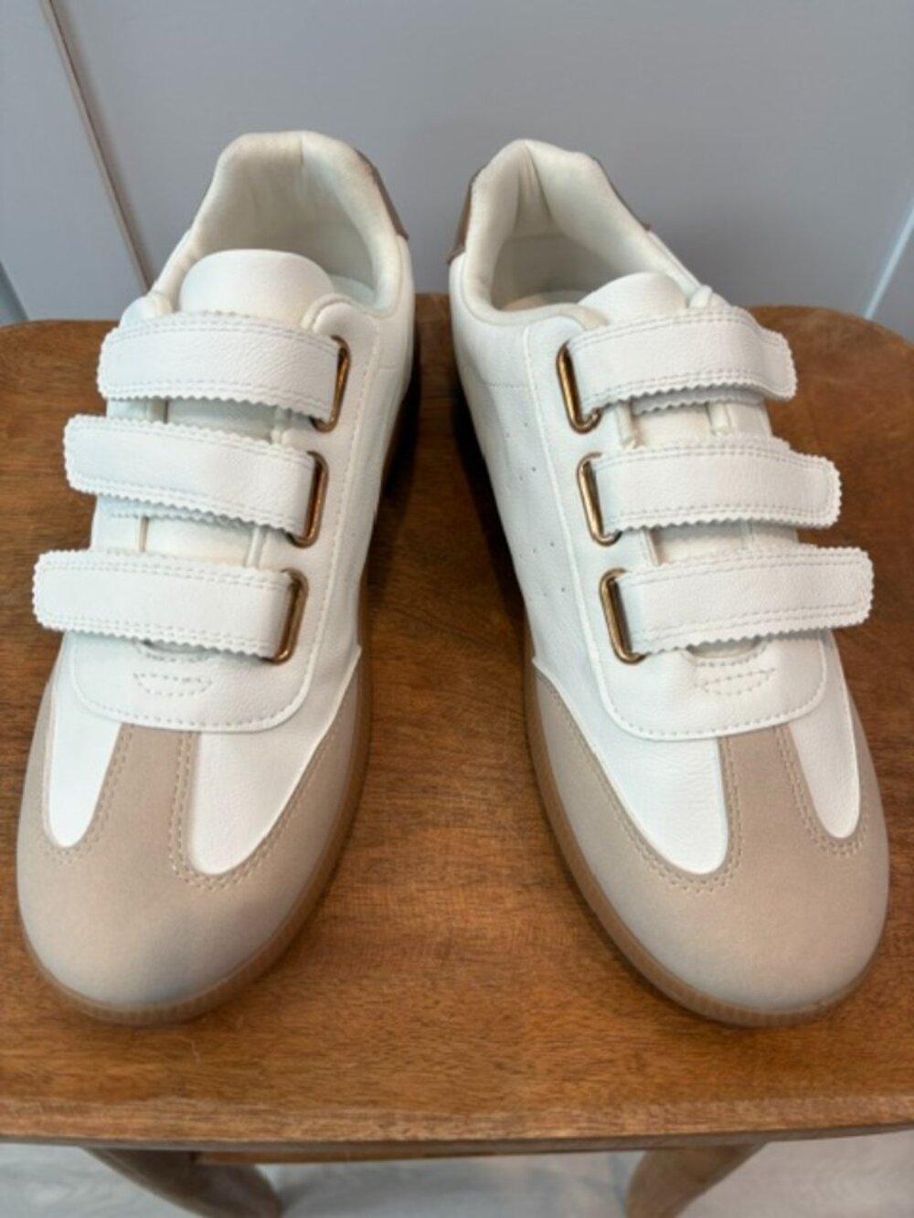 Dolce Vita Notice Velcro Sneakers Beige Gold Size 7 Trendy Strap Shoes